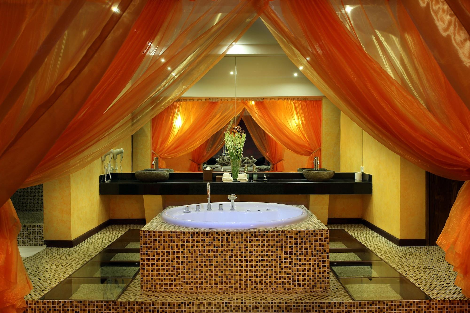 Kupu Kupu Jimbaran Beach Club & Spa By Loccitane Exterior photo