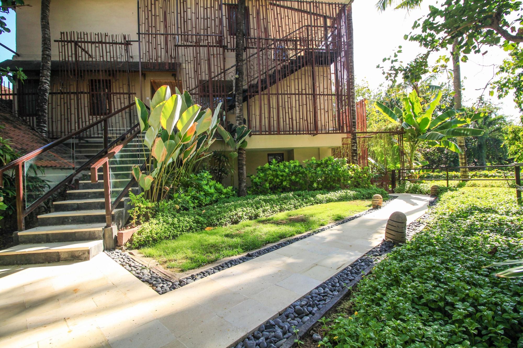 Kupu Kupu Jimbaran Beach Club & Spa By Loccitane Exterior photo